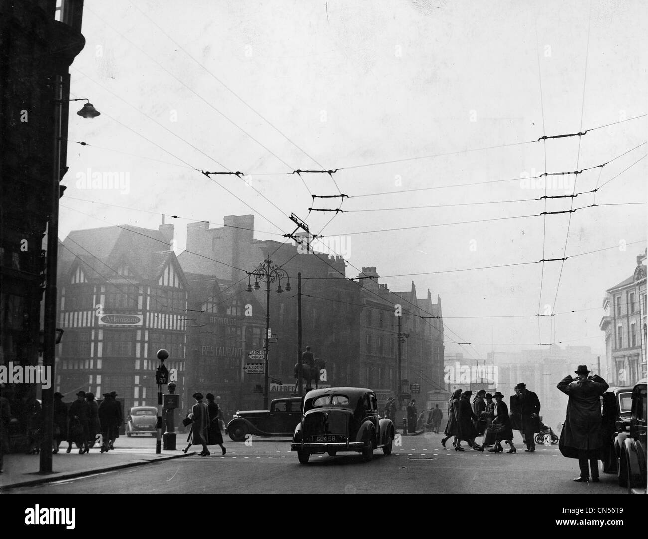 Queen Square, WOLVERHAMPTON, c 1950. Banque D'Images