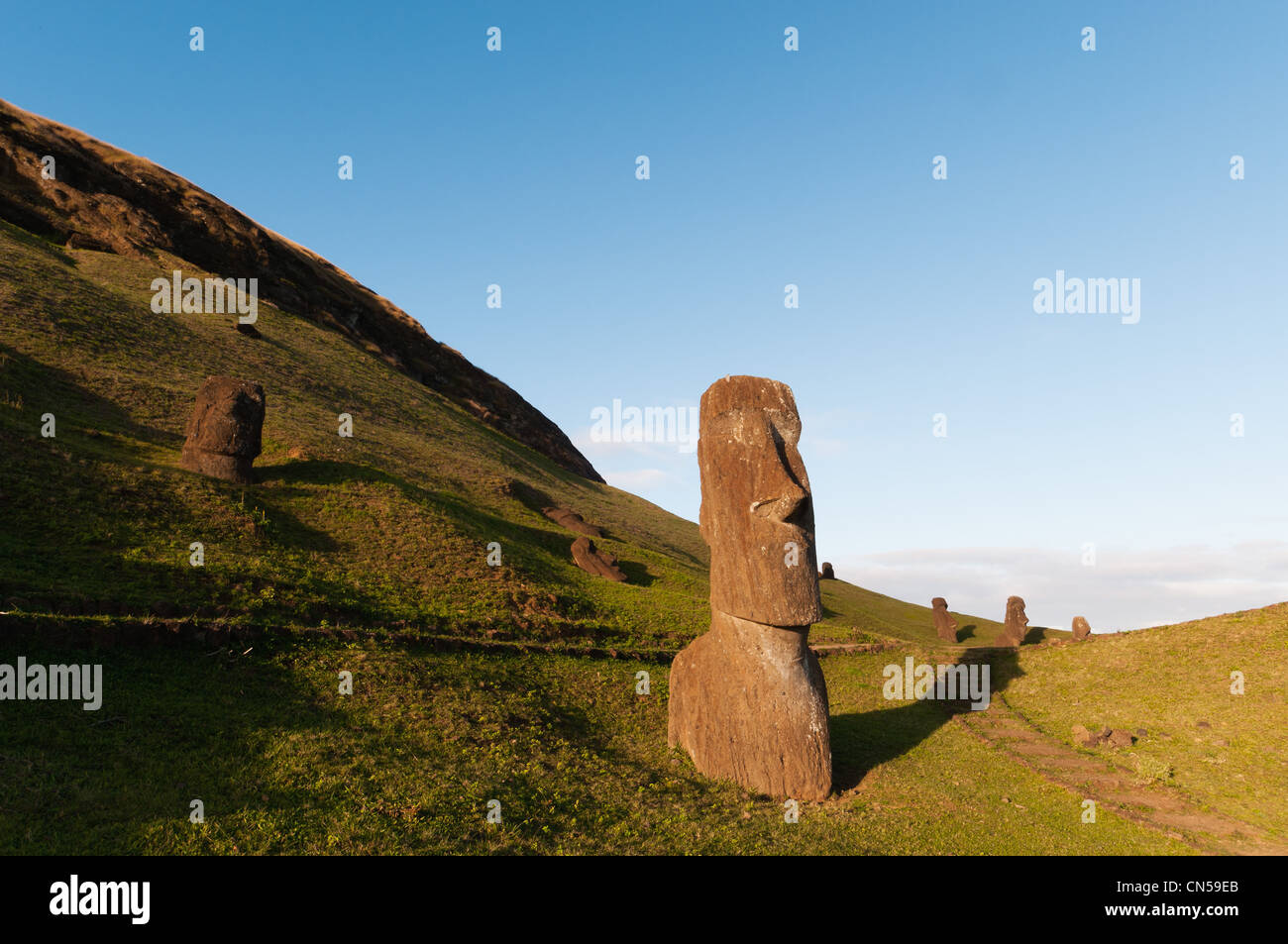 Le Chili, l'île de Pâques (Rapa nui), site classé au Patrimoine Mondial de l'UNESCO, Rano Raraku Banque D'Images