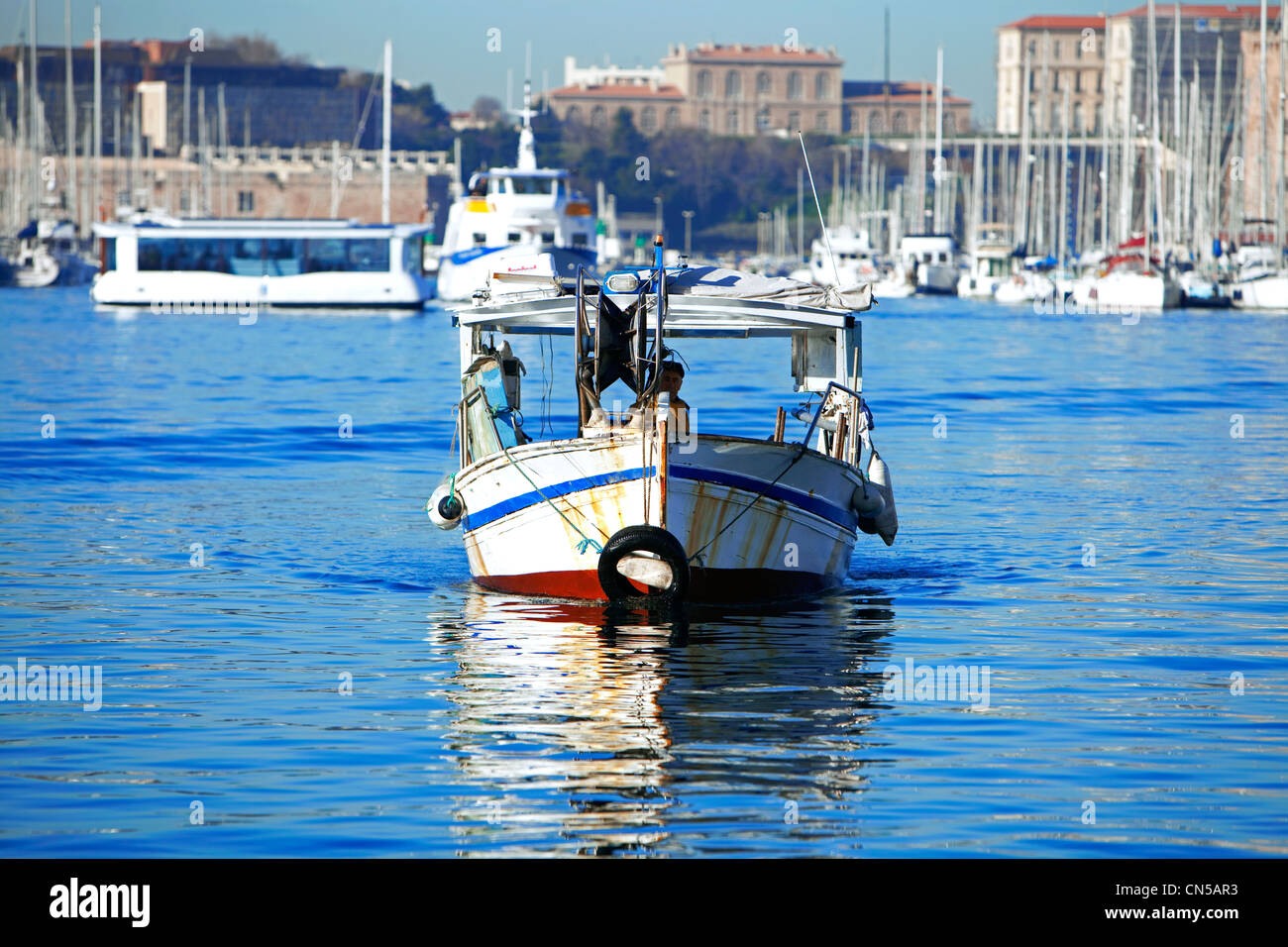 France, Bouches du Rhône, Marseille, Vieux Port, bateau de pêche Banque D'Images