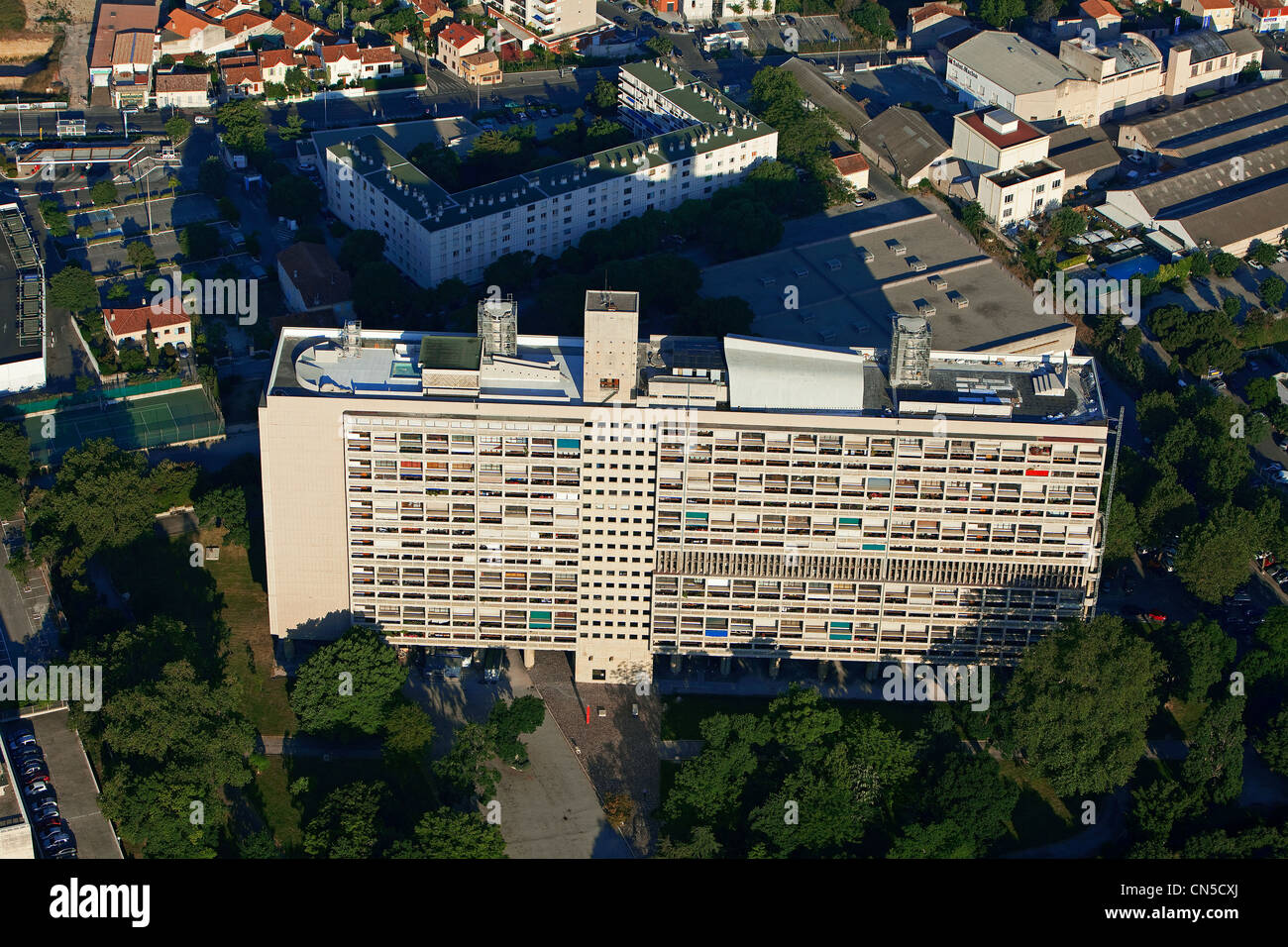 France, Bouches du Rhône, Marseille, 9ème arrondissement, la Cité radieuse de Le Corbusier, classé Monument Historique (vue aérienne) Banque D'Images