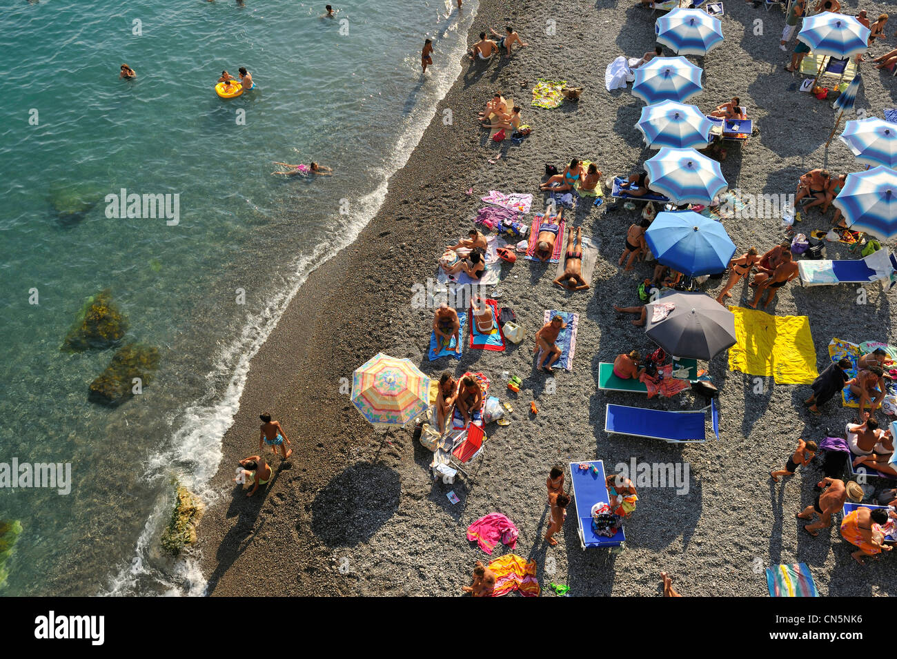 L'Italie, la Campanie, la Côte Amalfitaine, classée au Patrimoine Mondial de l'UNESCO, Amalfi, la plage Banque D'Images
