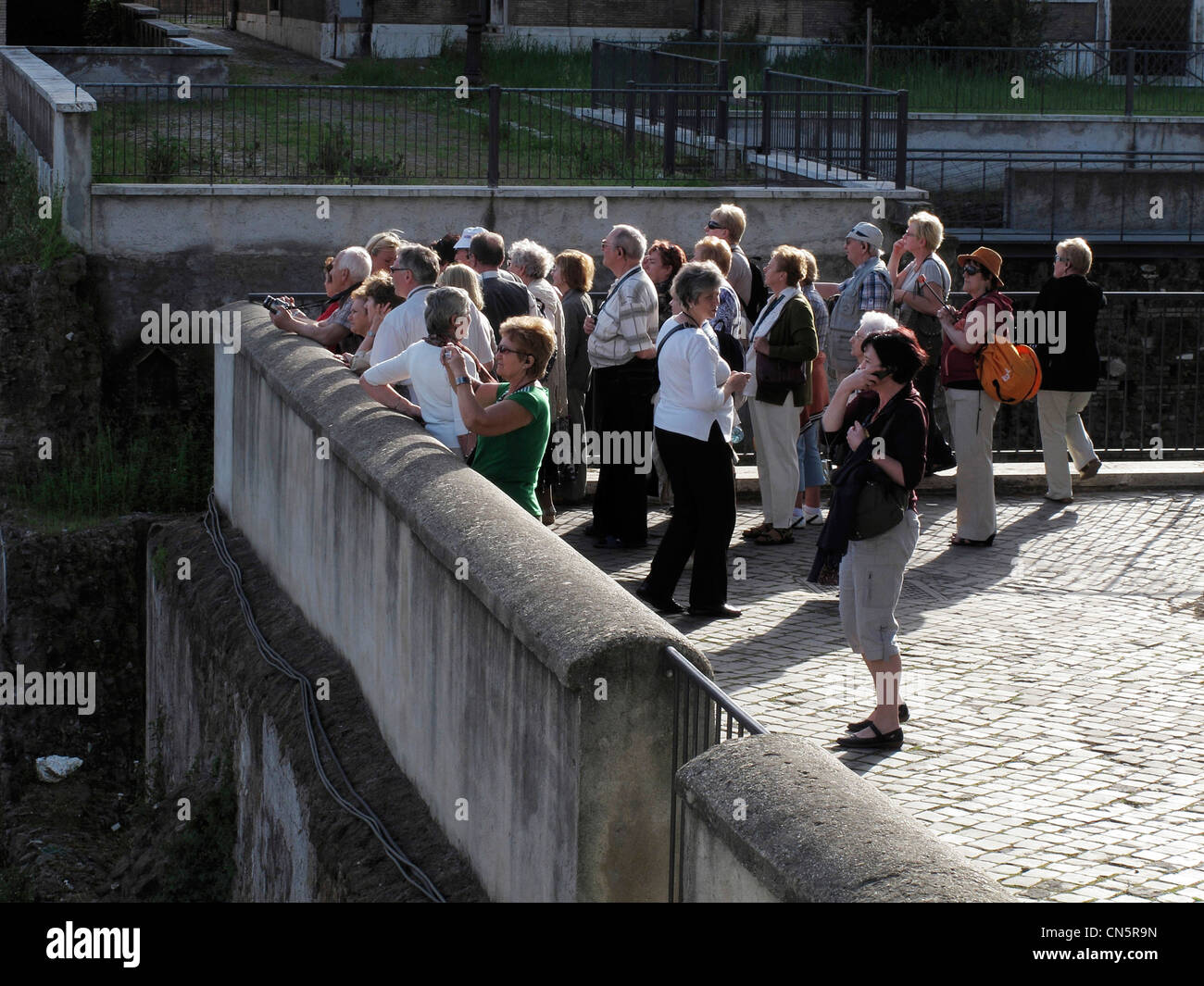 Groupe de touristes à Rome Italie site touristique Banque D'Images