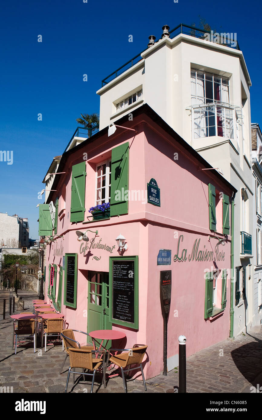 France, Paris, la Butte Montmartre, la façade du restaurant La maison Rose peint par Utrillo situé sur la rue Abreuvoir Banque D'Images