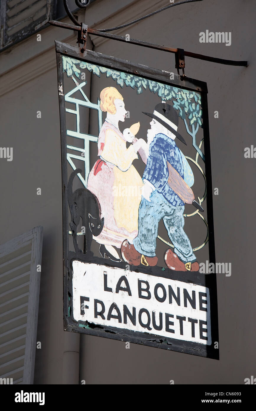 France, Paris, la Butte Montmartre, signe de le restaurant La Bonne Franquette sur Saules street Banque D'Images
