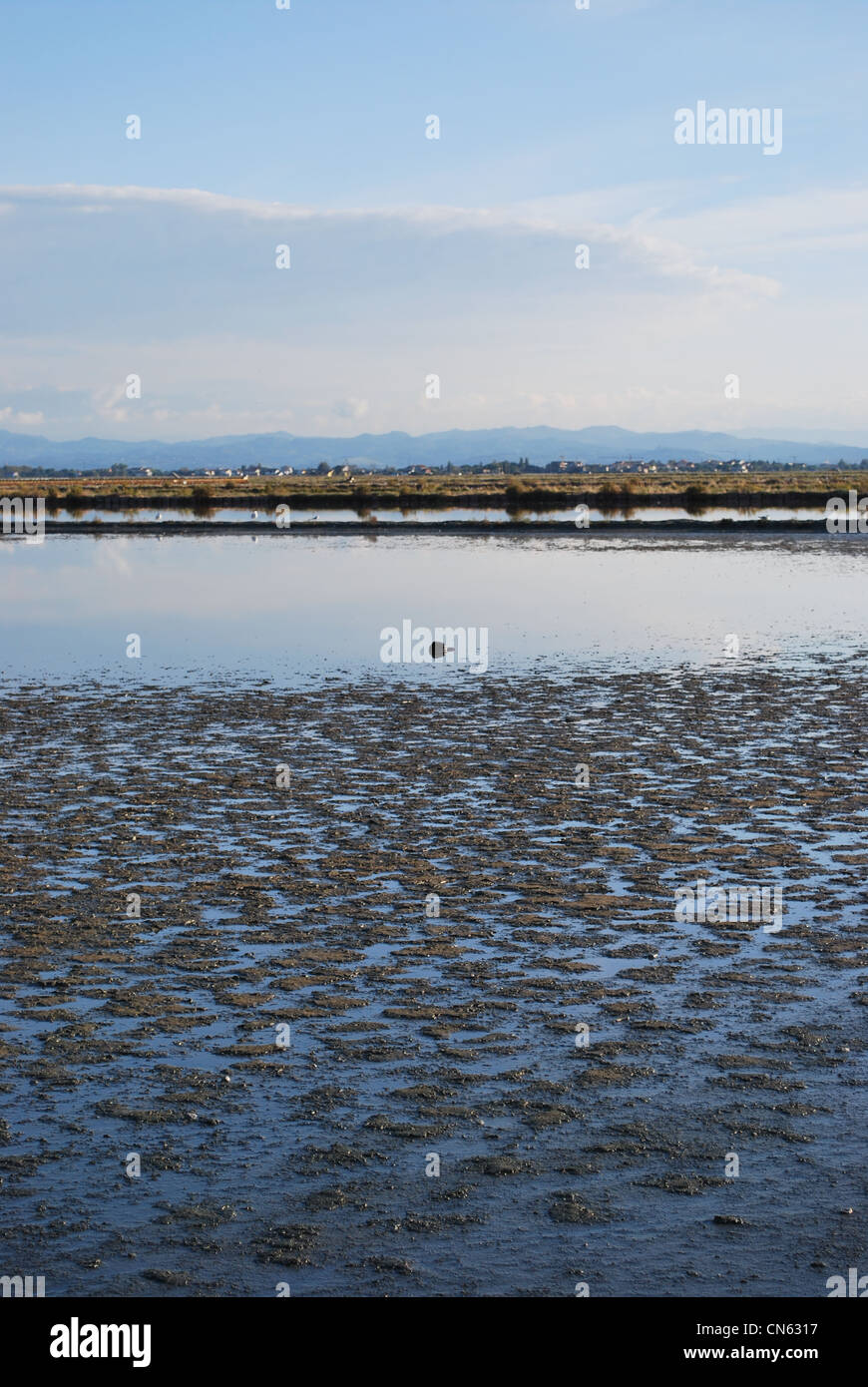 Scenic water reflections et salant El-Mallahet, Cervia, Ravenne, Italie Banque D'Images