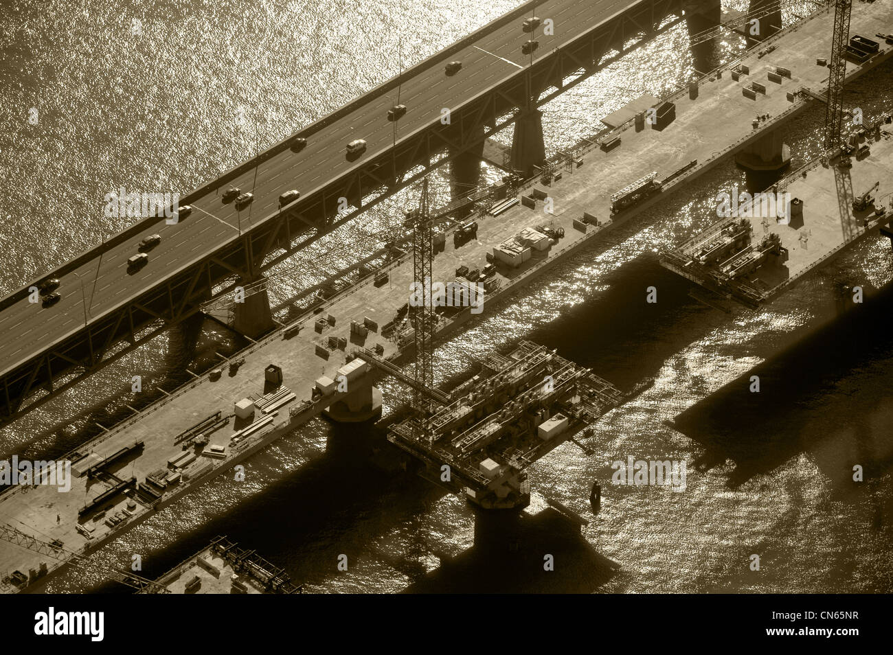 Photographie aérienne de San Francisco Oakland Bay Bridge construction Banque D'Images