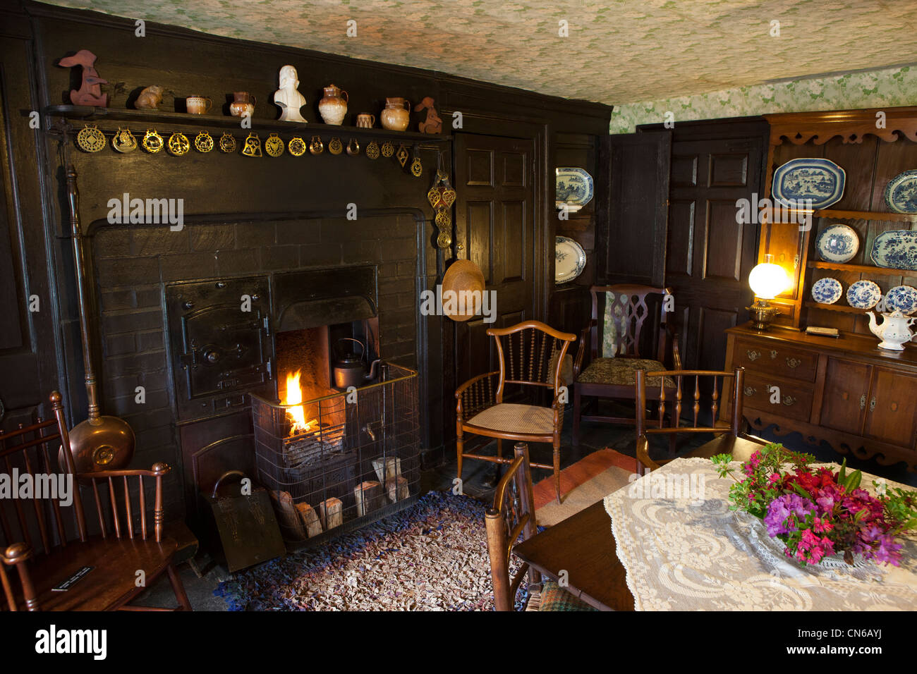 UK, Cumbria, Lake District, près de Sawrey Hill Top Farm, accueil de Beatrix Potter, la salle de séjour Banque D'Images