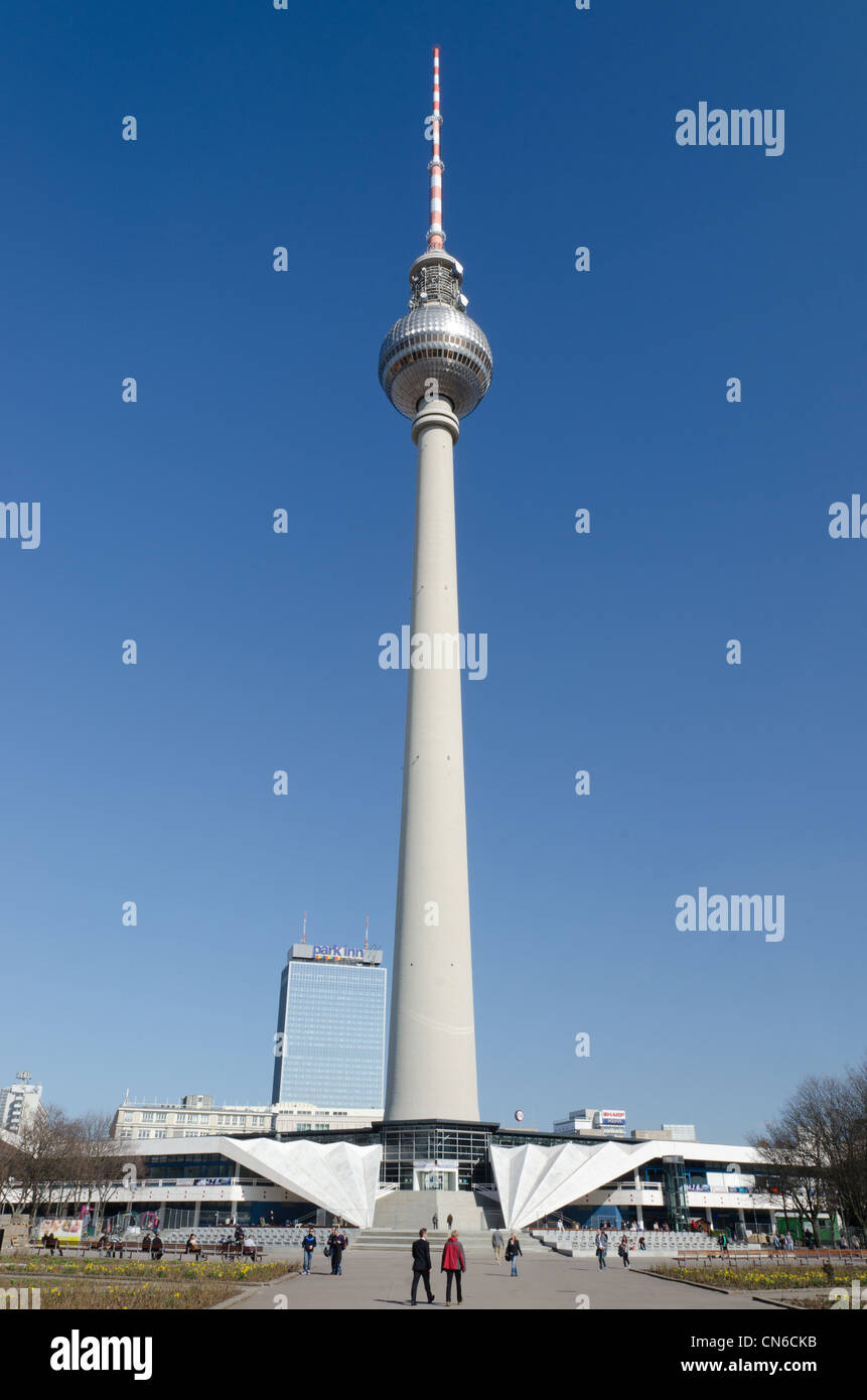 Fernsehturm Berlin Alexanderplatz, tour de télévision Banque D'Images