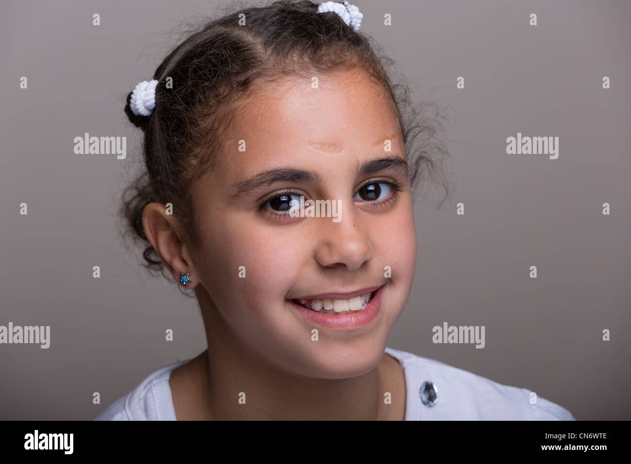 Orpheline arabe, Dar al-Abrar orphelinat, le Nouveau Caire, Egypte Banque D'Images