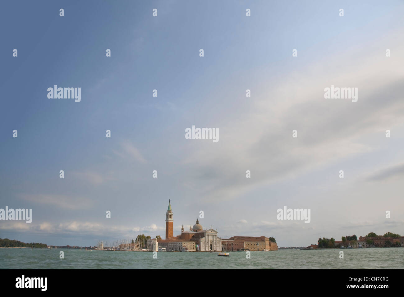 Vue depuis la Place St Marc, l'île de San Giorgio Maggiore, à Venise, Italie Banque D'Images