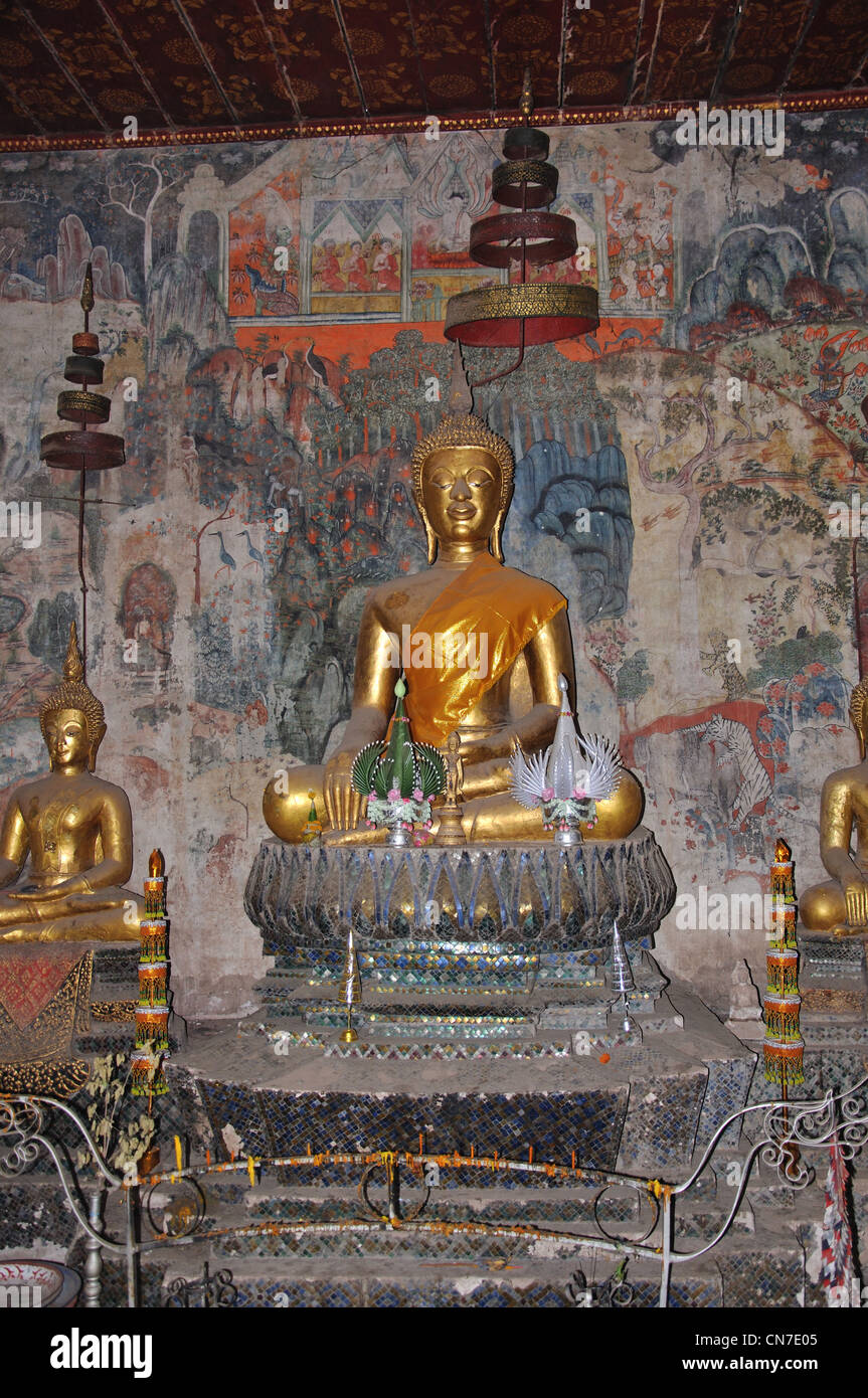 Intérieur du temple Wat Pahouak, Mont Phou Si, Luang Prabang, Laos, Luang Prabang Province Banque D'Images