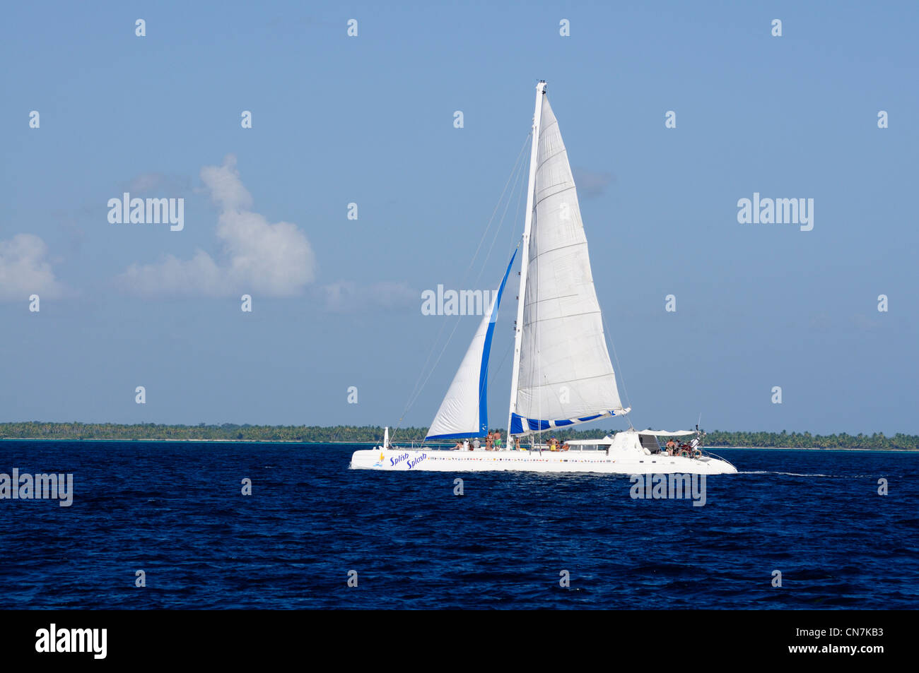 Catamaran isla saona dominican republic Banque de photographies et d'images  à haute résolution - Alamy