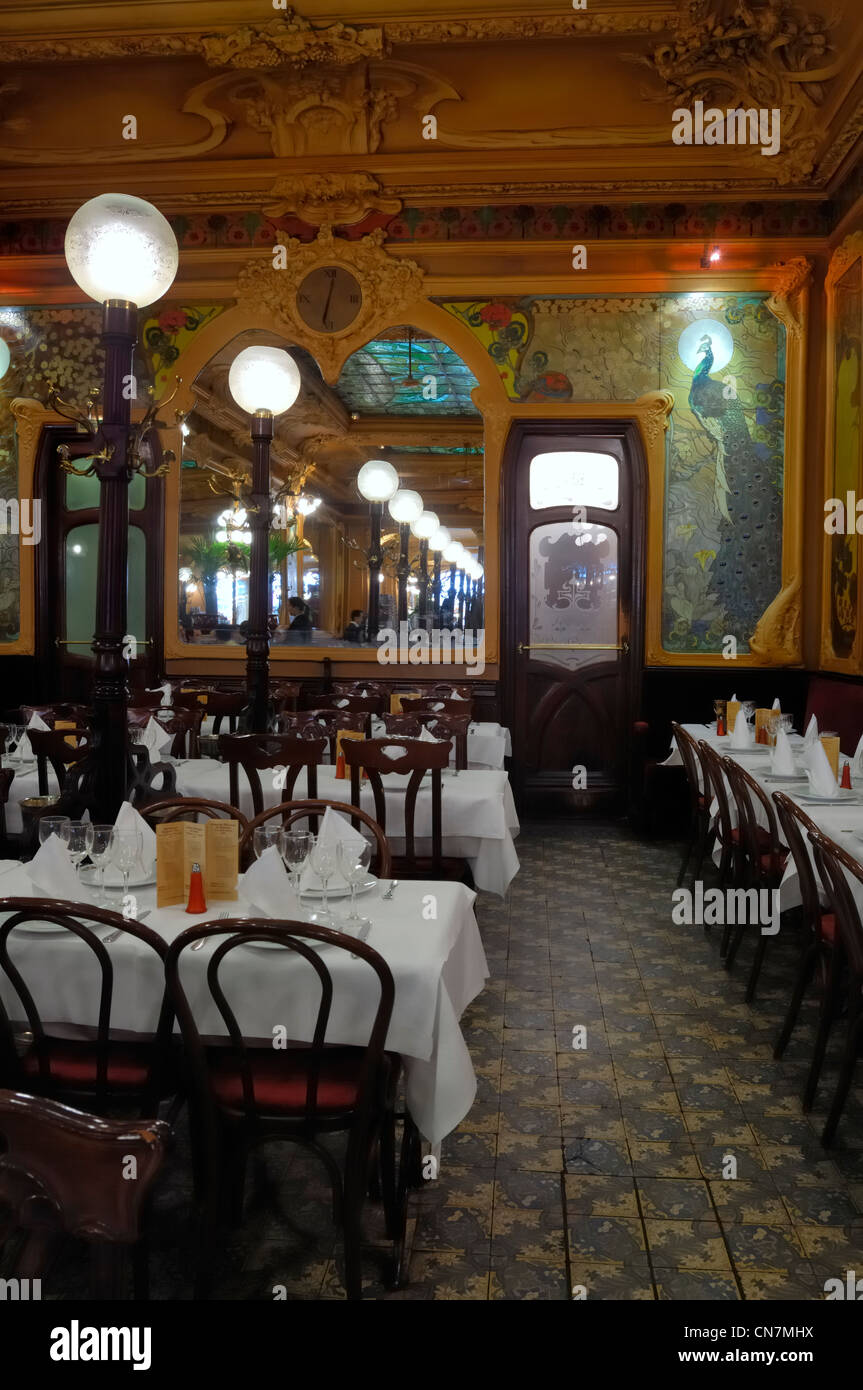 France, Paris, Art Déco restaurant Chez Julien Banque D'Images