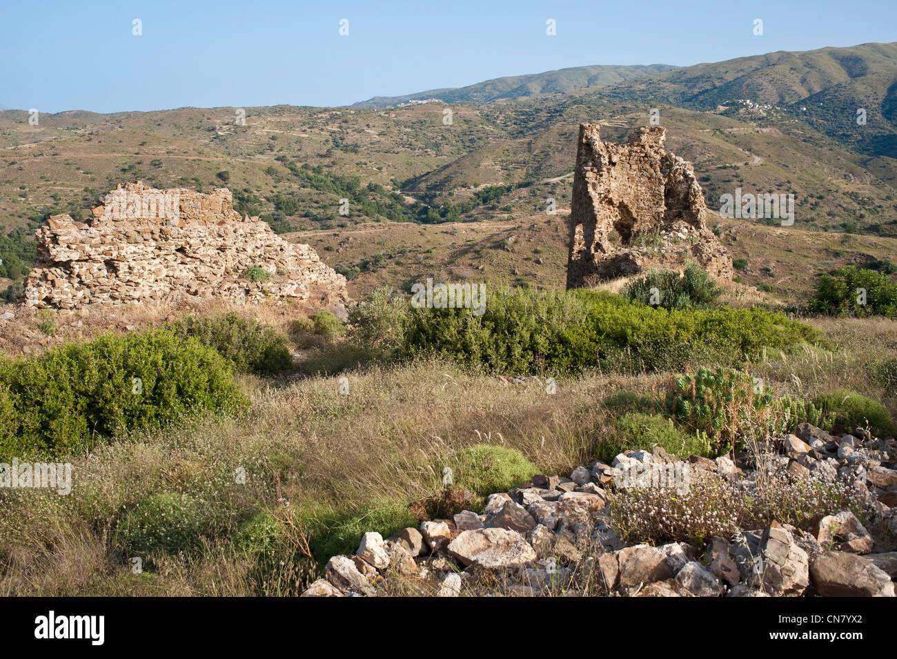 La Grèce, l'île de Chios, le pittoresque village de Volissos surmonté d'un château médiéval, les ruines du château Banque D'Images