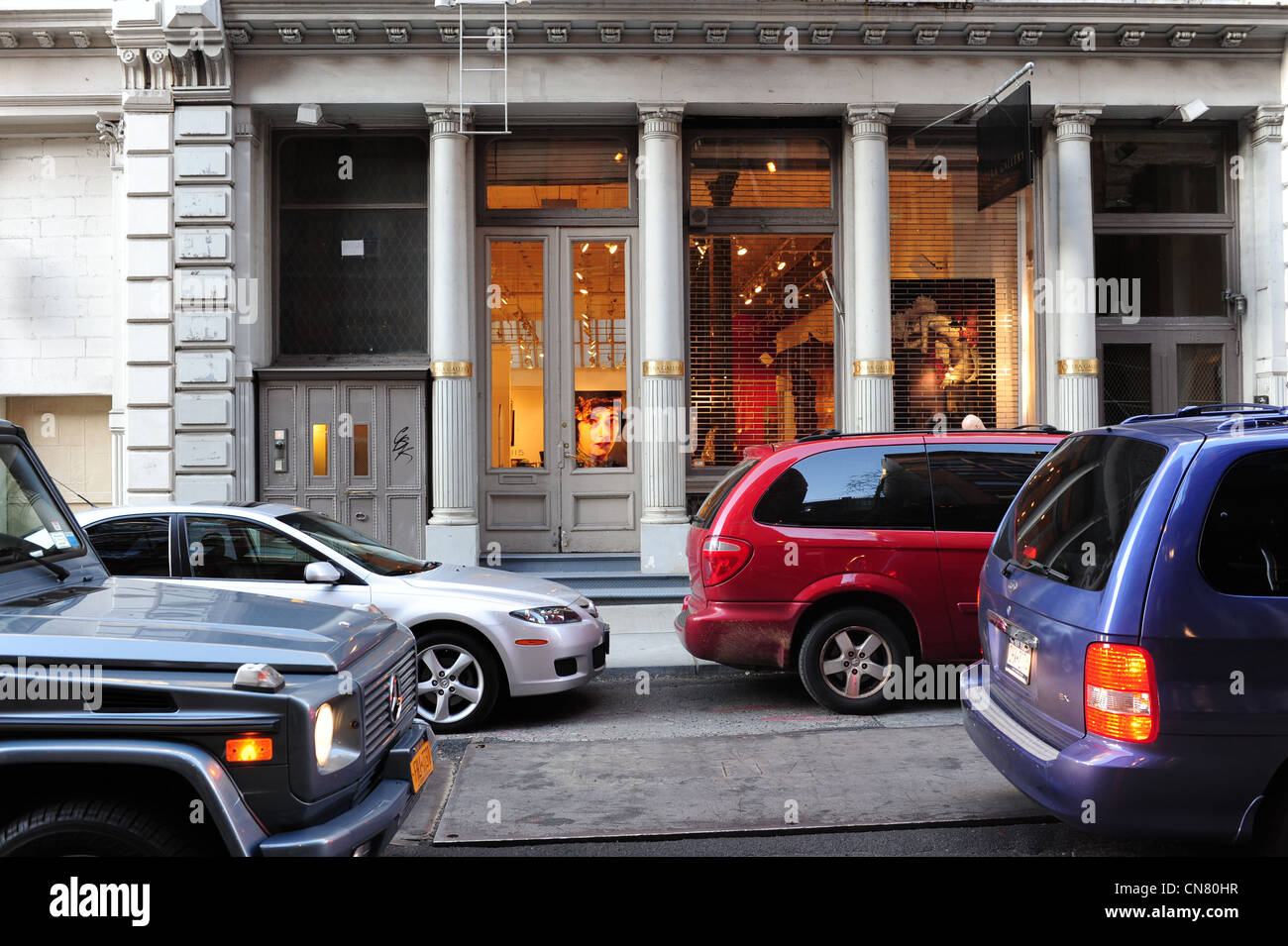 USA New York Ville Manhattan NY NYC SOHO art gallery le trafic sur Spring Street Banque D'Images