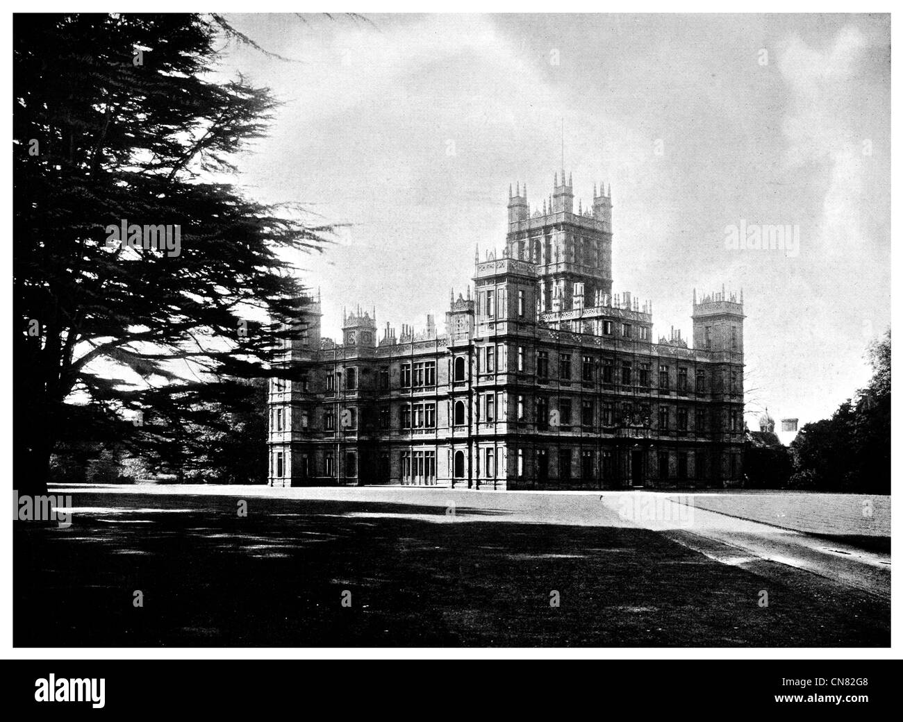 Du nord-est de Château Highclere Newbury Berkshire, Angleterre Royaume-uni 1904 Banque D'Images