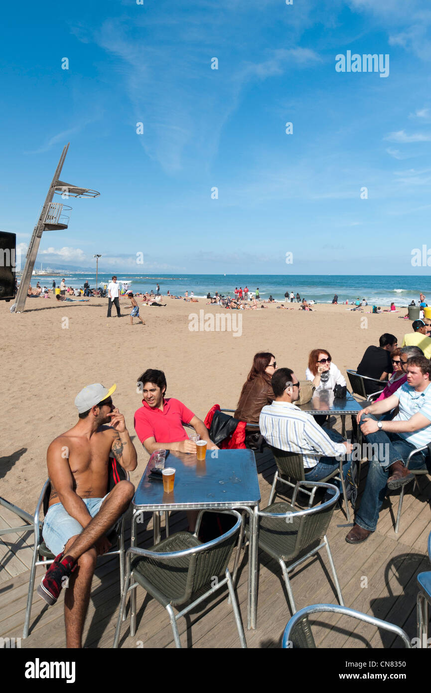 La plage de Barceloneta, Barcelone, Espagne. Banque D'Images