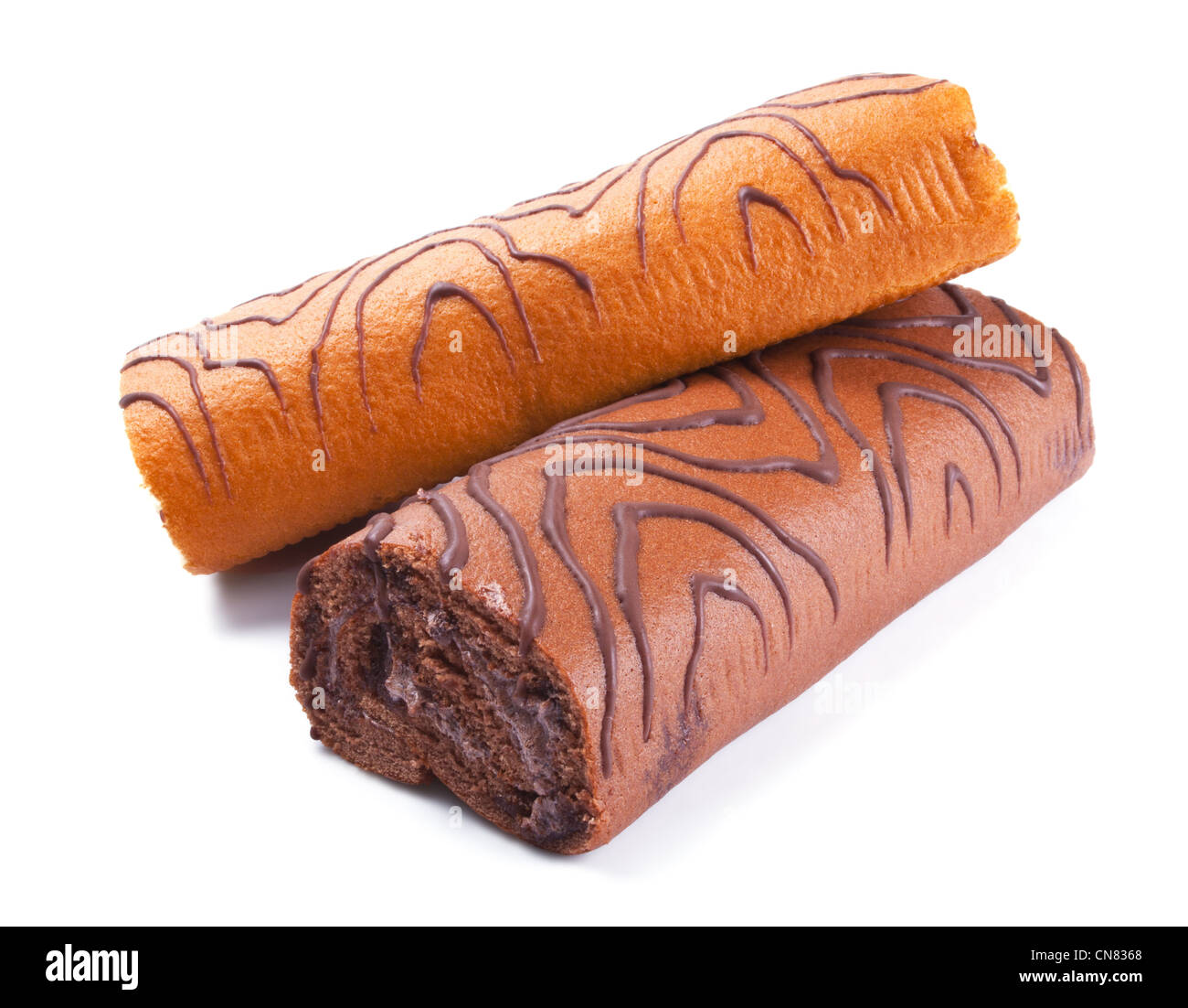 Rouleaux suisse cake isolé sur fond blanc Banque D'Images