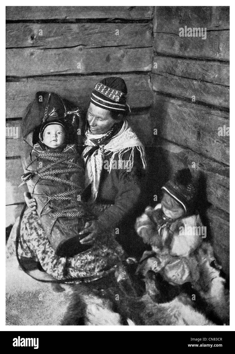 1917 Laponie père avec son fils et sa fille Banque D'Images