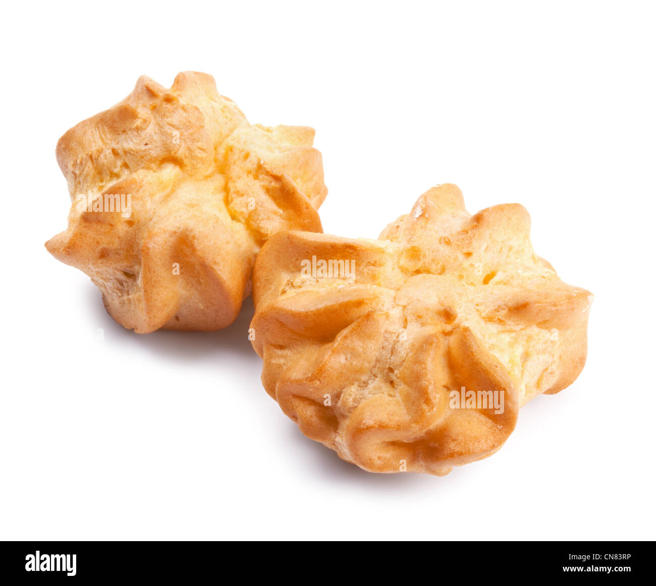 Profiteroles fraîches isolées sur fond blanc Banque D'Images