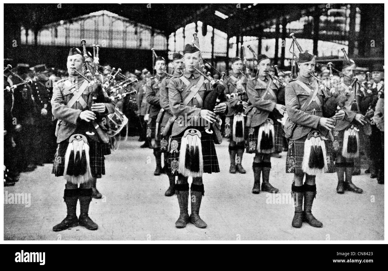 Cornemuse écossaise régiment militaire d'abord publié 1917 Banque D'Images