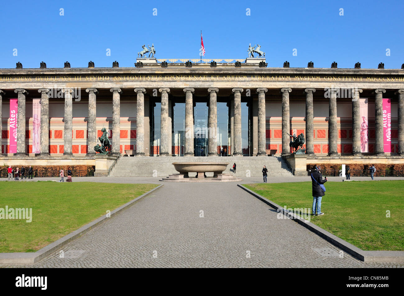 Berlin, Allemagne. Altes Museum (Musée du Vieux - Karl Friedrich Schinkel, 1830) de style néoclassique Banque D'Images