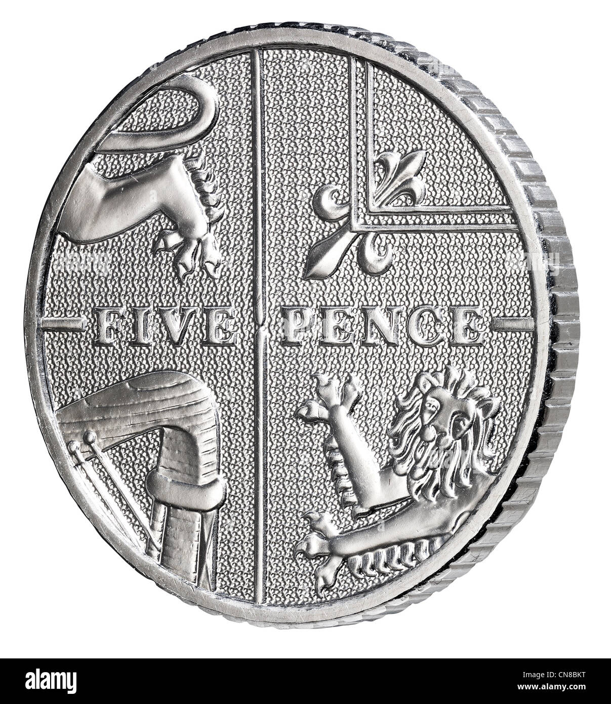 5p Cinq pence coin côte sur les queues de marche arrière Banque D'Images