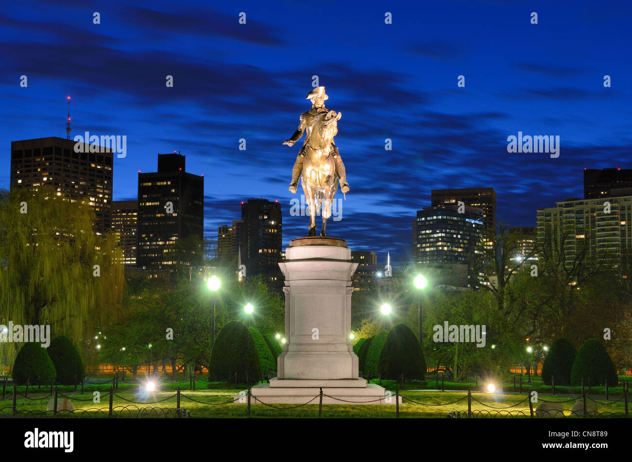 Statue équestre de George Washington au Jardin Public, à Boston, Massachusetts. Banque D'Images