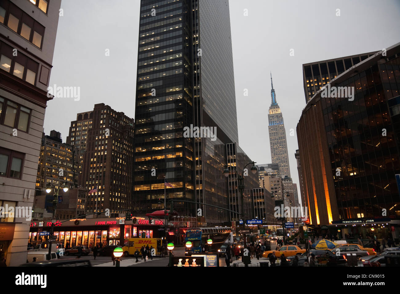 West 33rd Street et 8th Avenue, Manhattan, New York City, New York, USA Banque D'Images