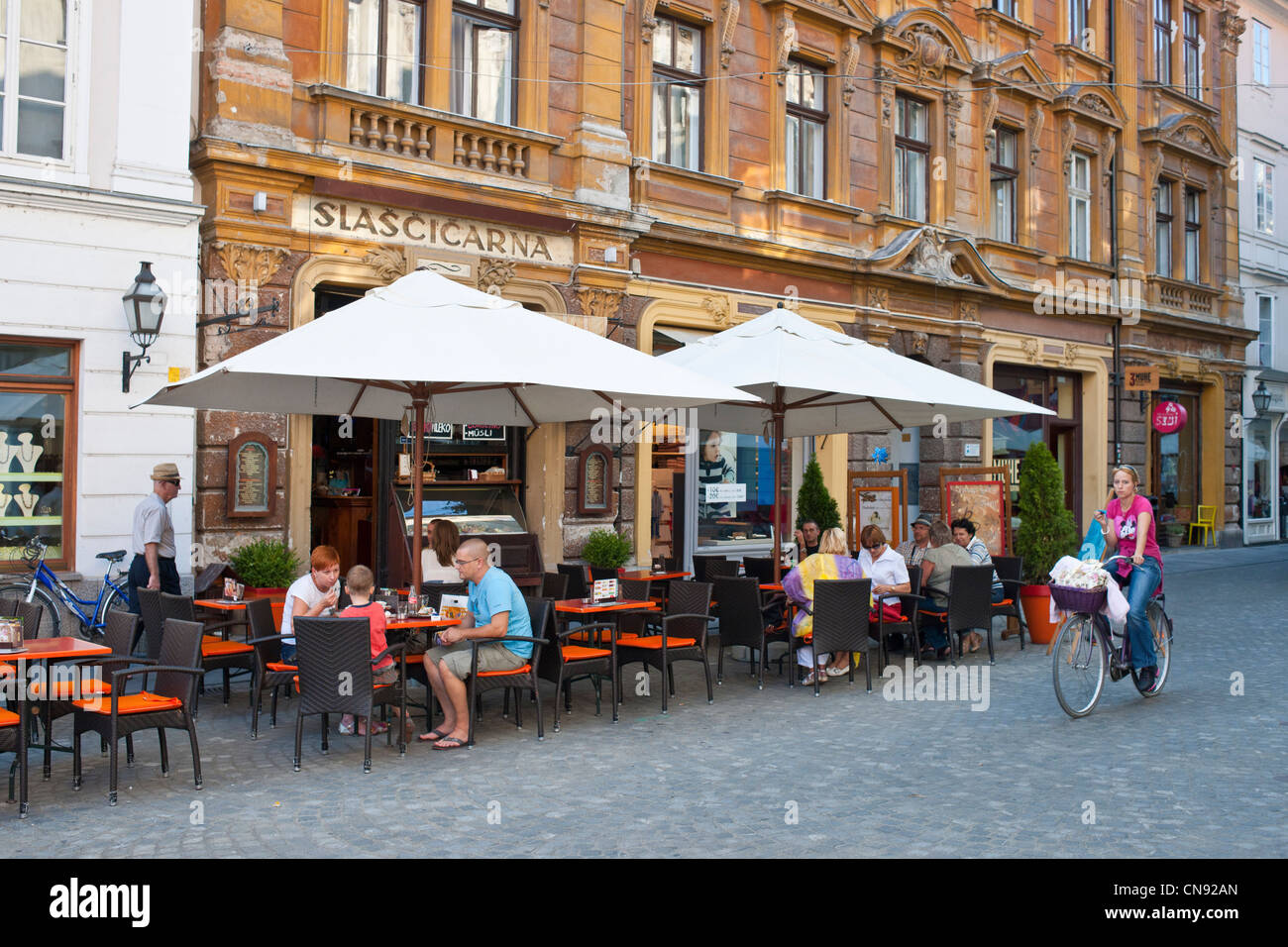 La Slovénie, Ljubljana, capitale de la Slovénie, Stari Trg street dans la ville médiévale Banque D'Images