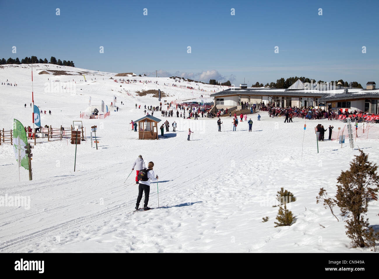 Beille plateau neige pyrenees Banque de photographies et d'images à haute  résolution - Alamy