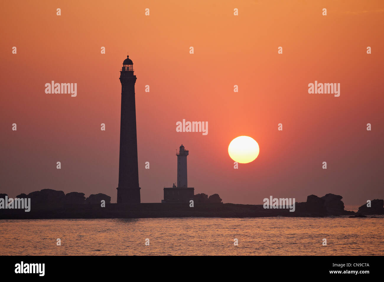 La France, Finistère, Plouguerneau, Virgin island, phare de l'île vierge, le plus haut phare d'Europe d'une hauteur de Banque D'Images