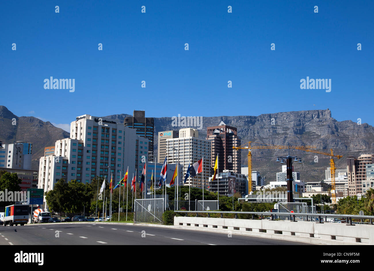 Cape Town City avec la Montagne de la table derrière - Afrique du Sud Banque D'Images