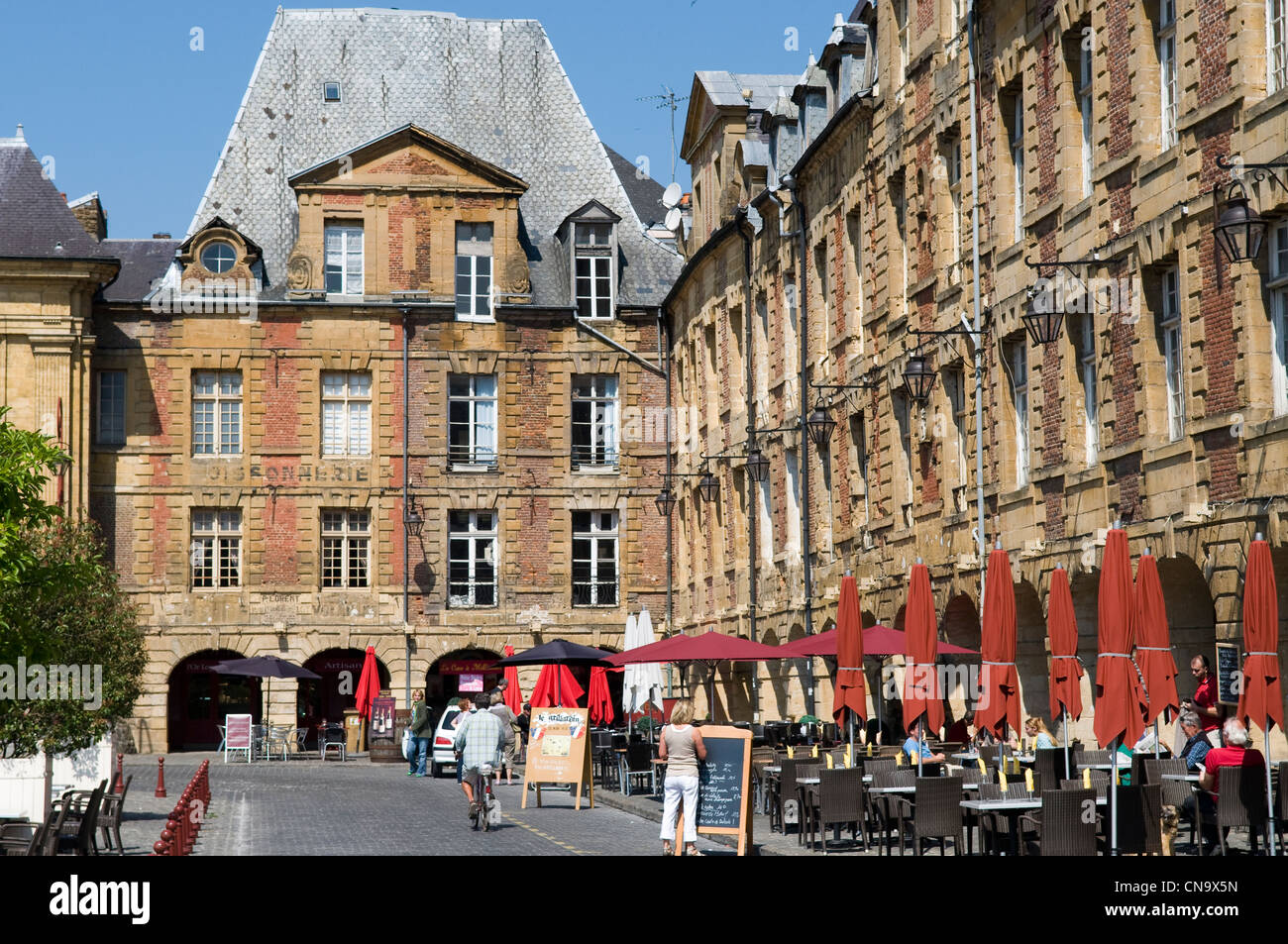 France, Ardennes, CHARLEVILLE MEZIERES, Place Ducale Banque D'Images