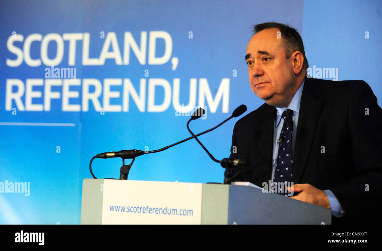 Premier ministre écossais Alex Salmond SNP lance le projet d'un référendum sur l'indépendance écossaise au château d'Édimbourg. Banque D'Images