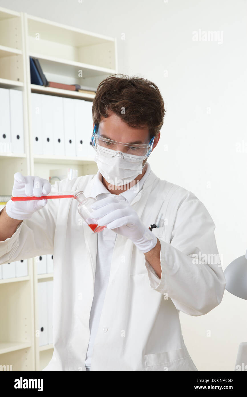 Docteur en laboratoire chimique Banque D'Images