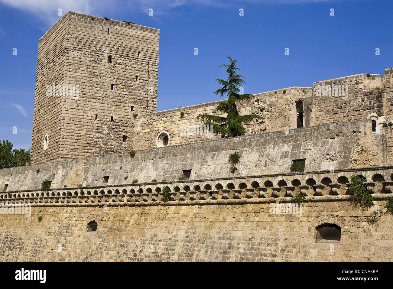 Italie, Pouilles, Bari, 17e et 18e siècle château entouré de fortifications du 16ème siècle Banque D'Images