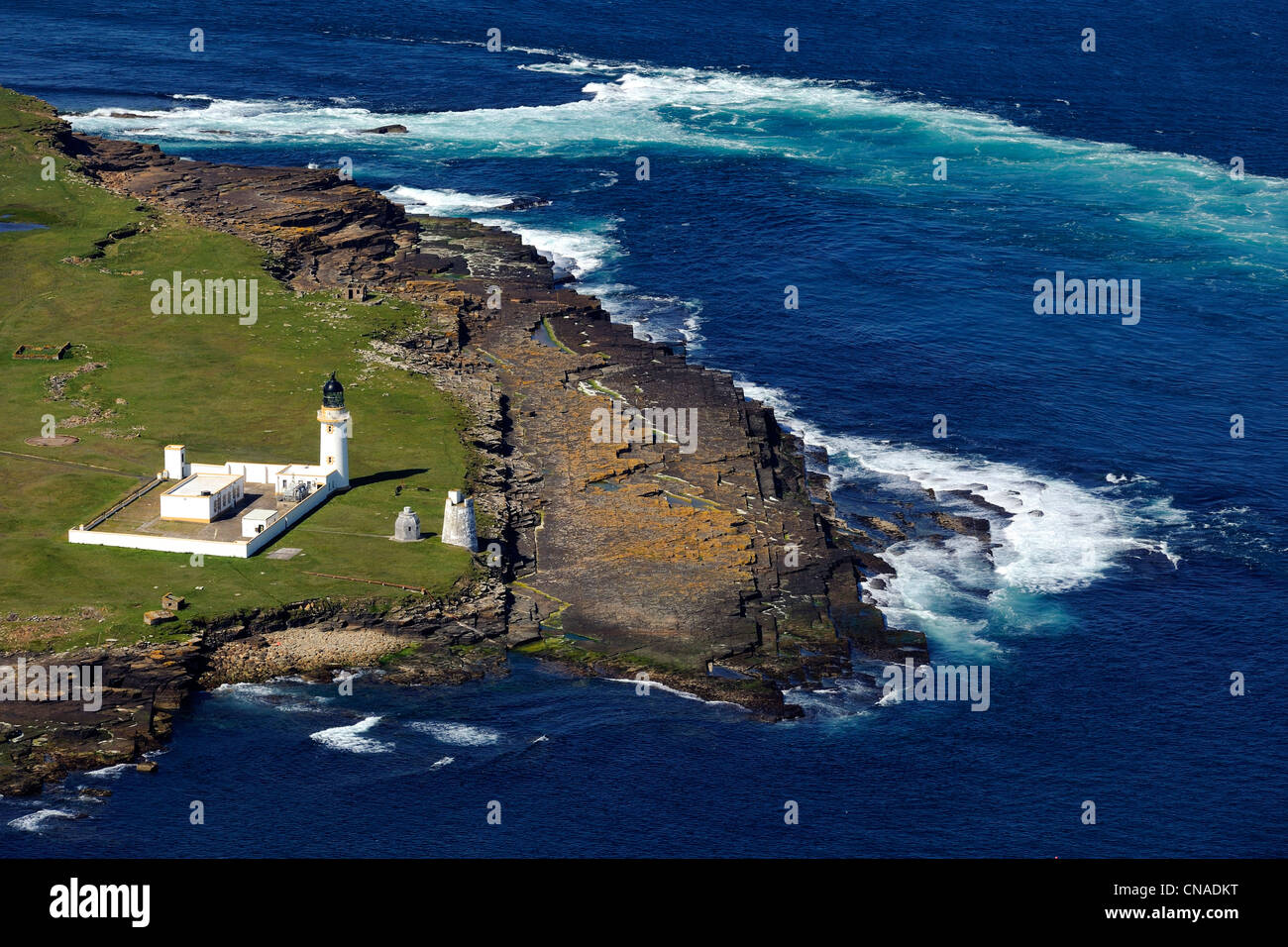 Royaume-uni, Ecosse, Highland, le phare de l'île de stroma au nord de John O'Groats met en garde contre les navires de la proximité Banque D'Images