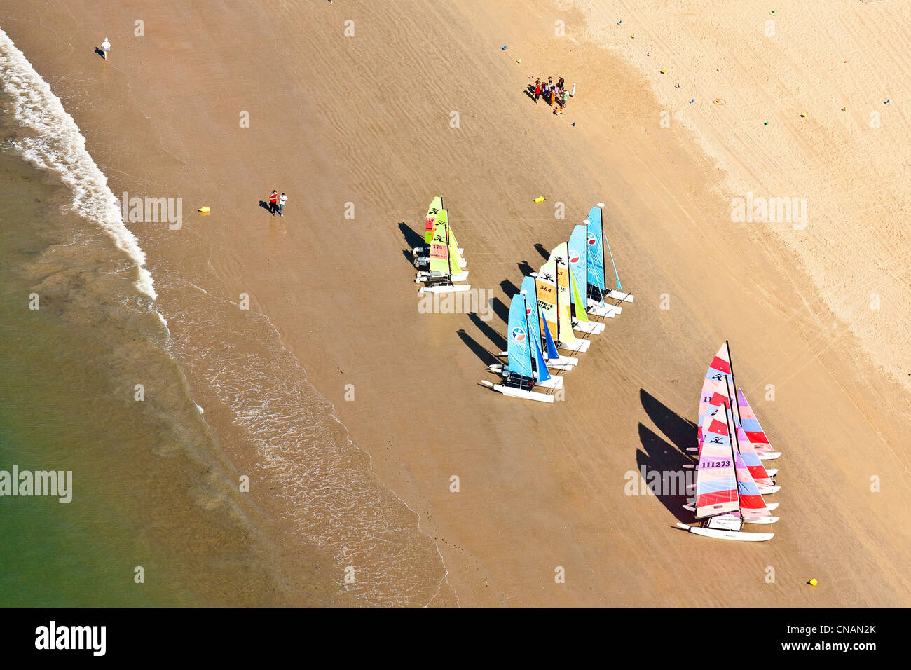 Bateau ã voile sur la loire Banque de photographies et d'images à haute  résolution - Alamy