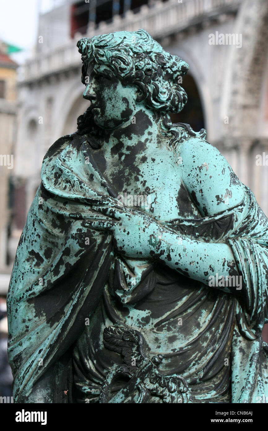 Statue en cuivre de la place Saint Marc, Venise, Italie Banque D'Images