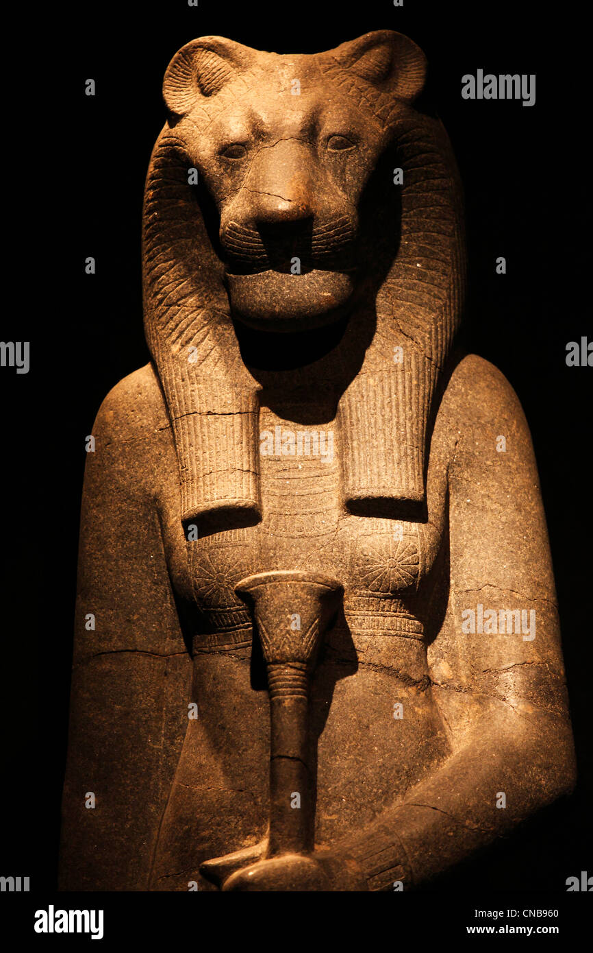 L'Italie, Piémont, Turin, Musée Égyptien, la déesse à tête de lion vengeur Sekhmet (18e dynastie, règne d'Amenhotep III, Banque D'Images