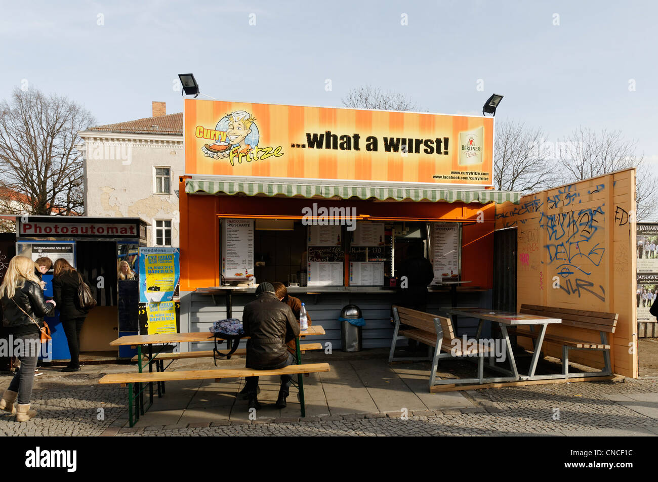 Une currywurst kiosk à Berlin Banque D'Images