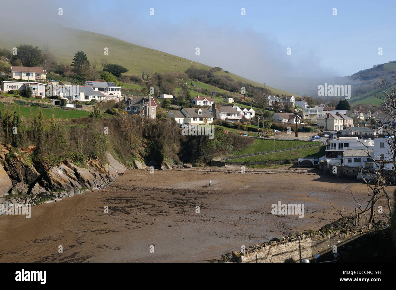 Brouillard sur Combe Martin, Devon Banque D'Images