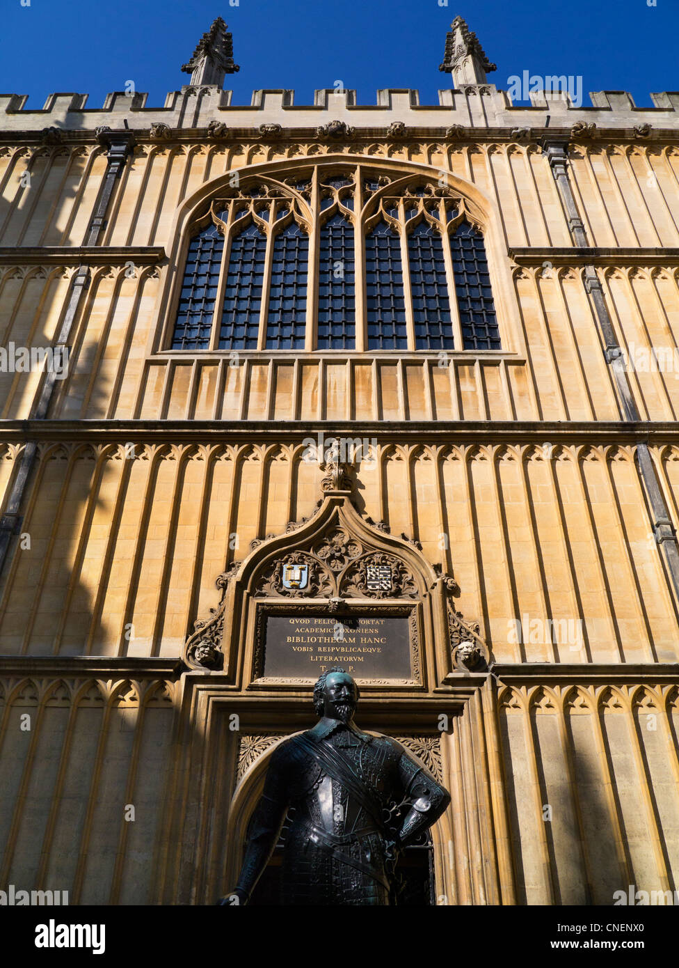 Statue de Pembroke à l'extérieur Bodleain Divinity School Oxford n2 Banque D'Images