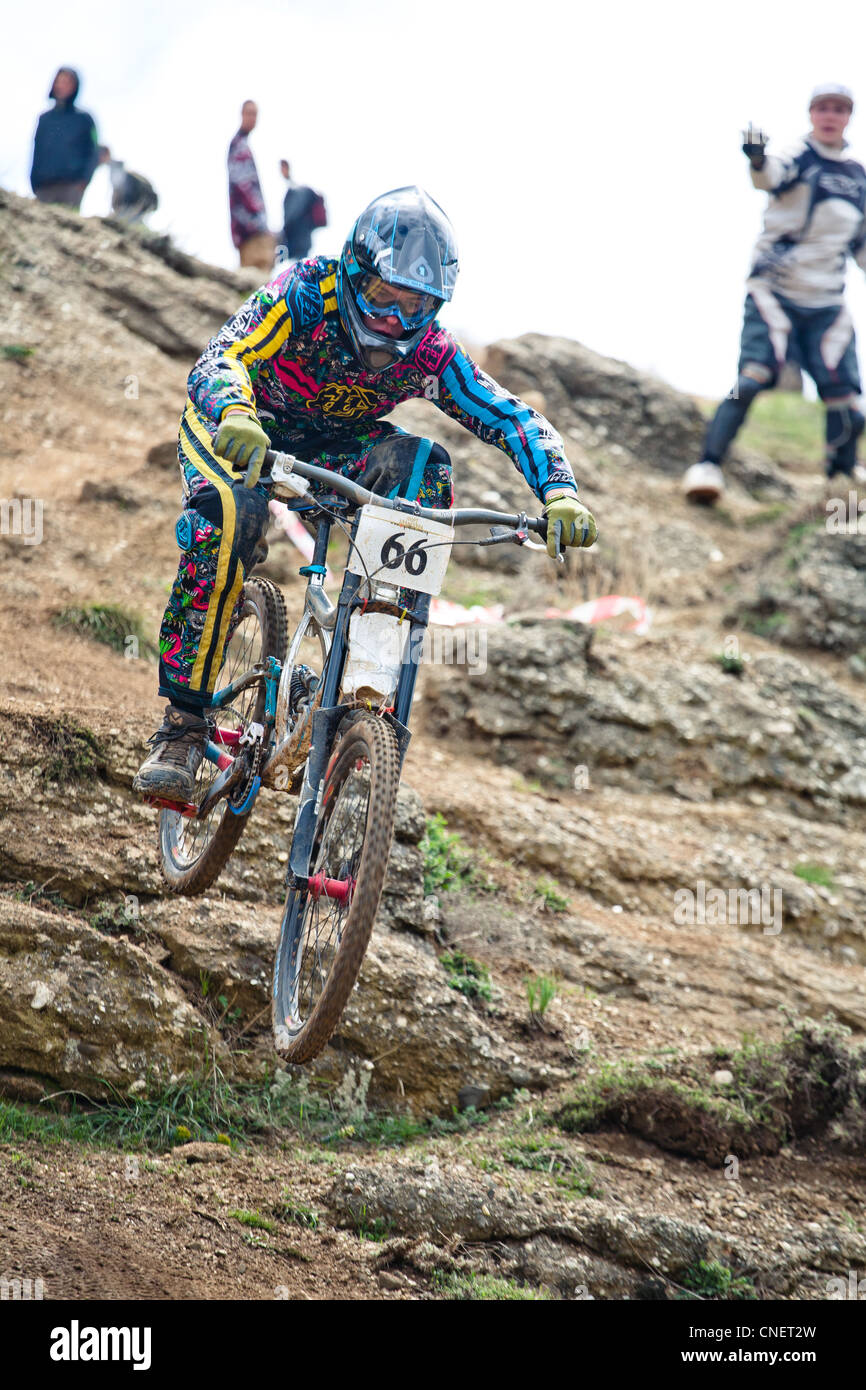 Course de descente VTT extr me Photo Stock Alamy