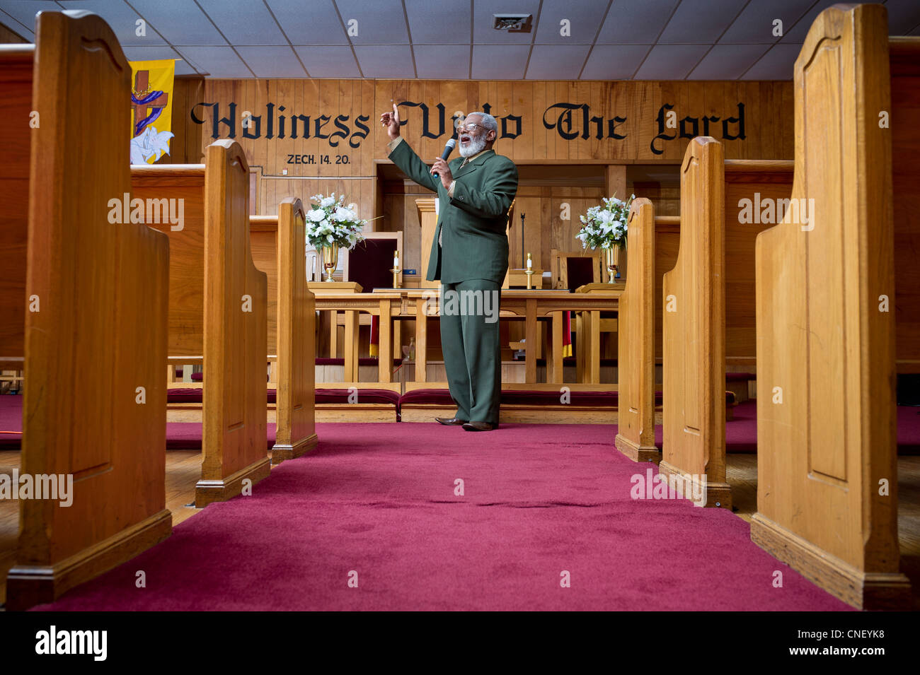 Man singing Gospel Music Banque D'Images