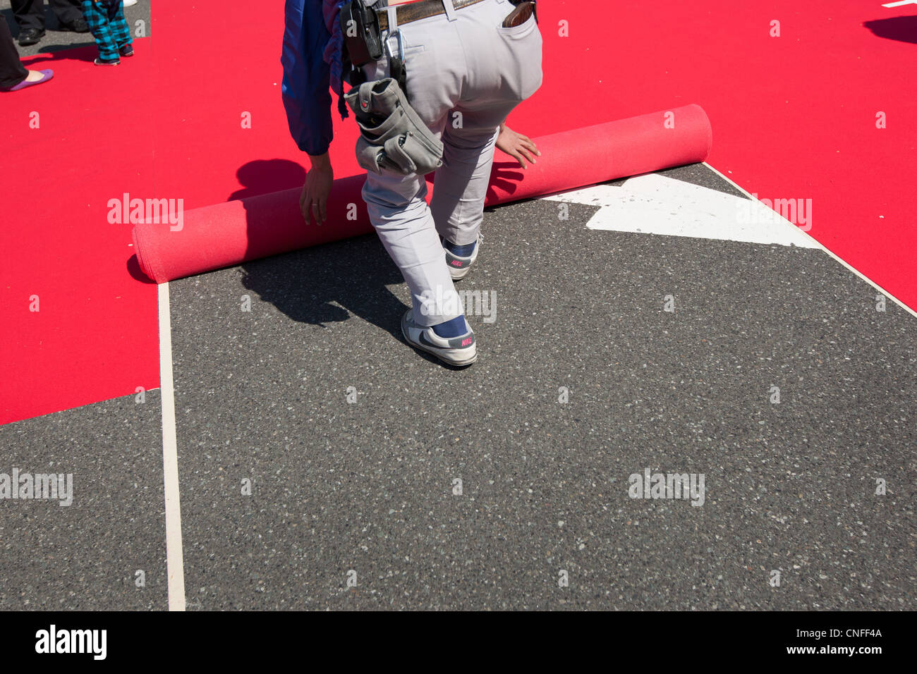 Rouler le tapis rouge à l'événement de divertissement. Banque D'Images