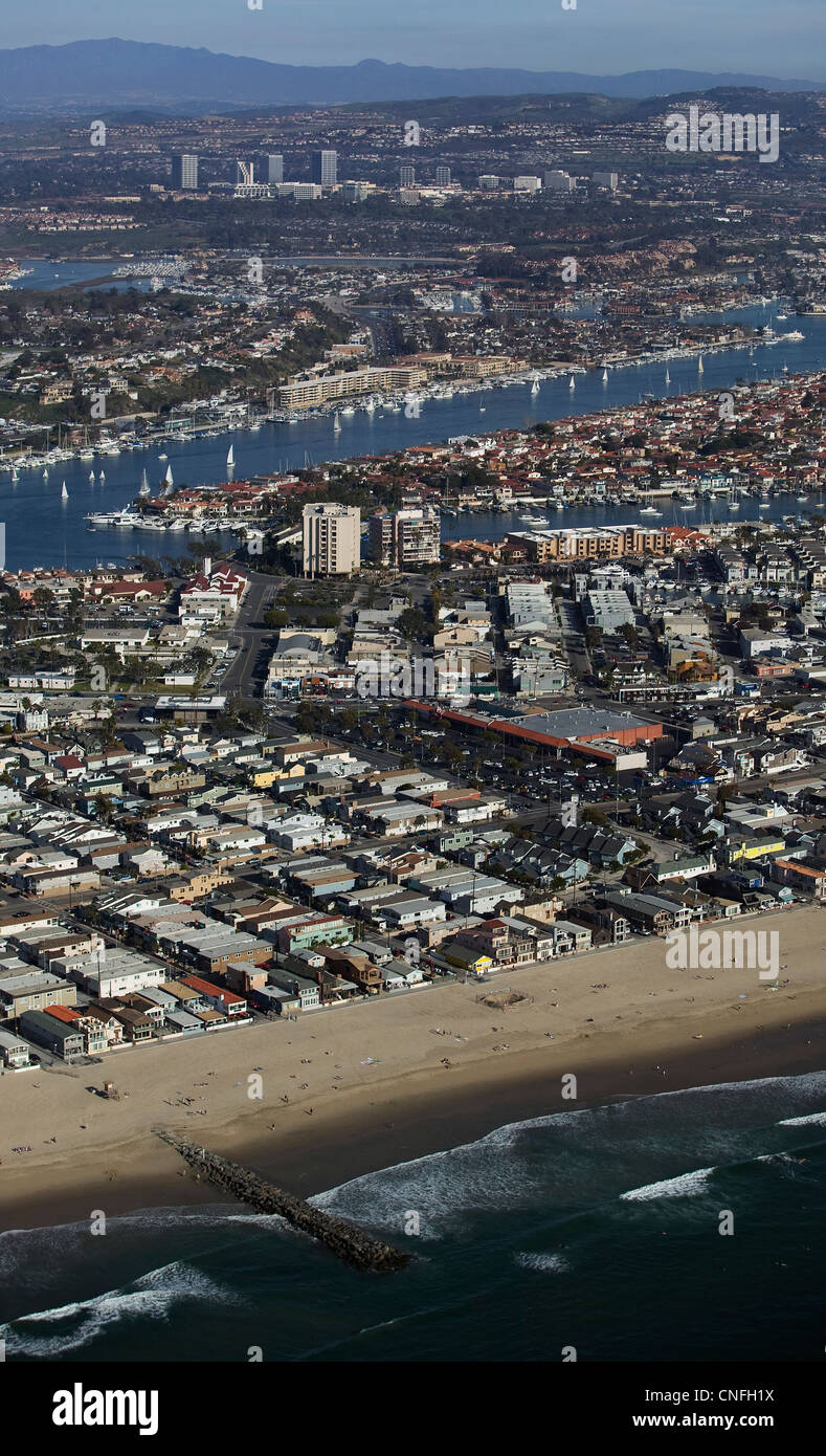 Photographie aérienne Newport Beach et Costa Mesa en Californie Banque D'Images