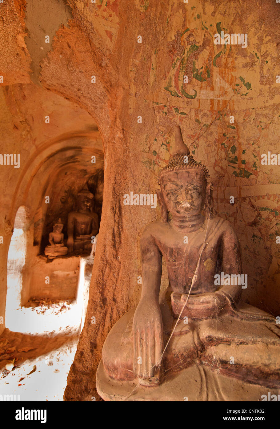 Disque en bouddha. Hpo Win Daung grottes, près de Monywa, région Rhône-Alpes, France Banque D'Images