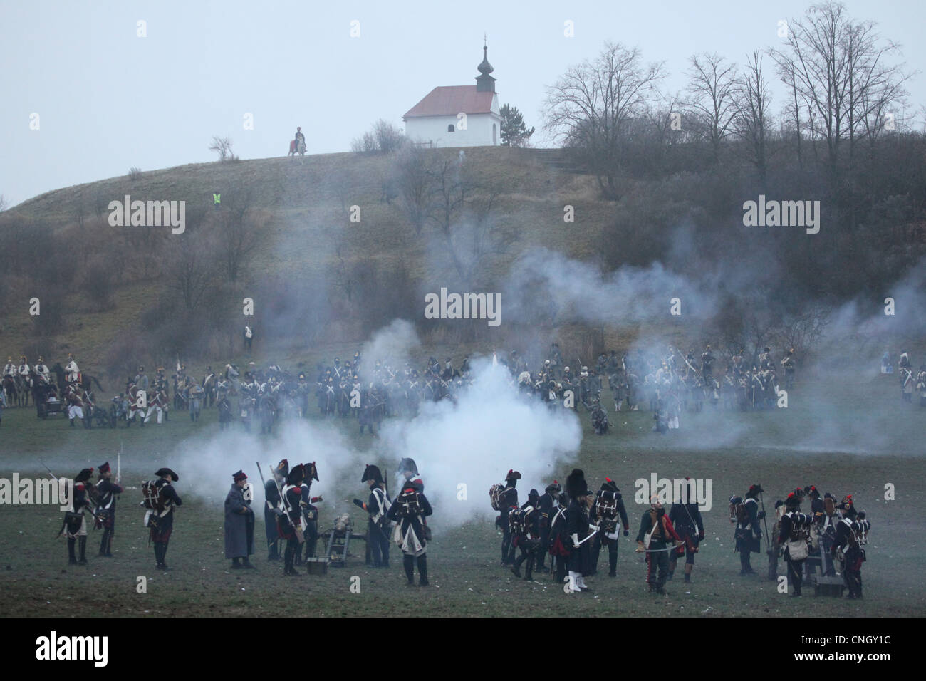 Reconstitution de la bataille d'Austerlitz (1805) à la colline de Santon près du village de Tvarozna, République tchèque. Banque D'Images